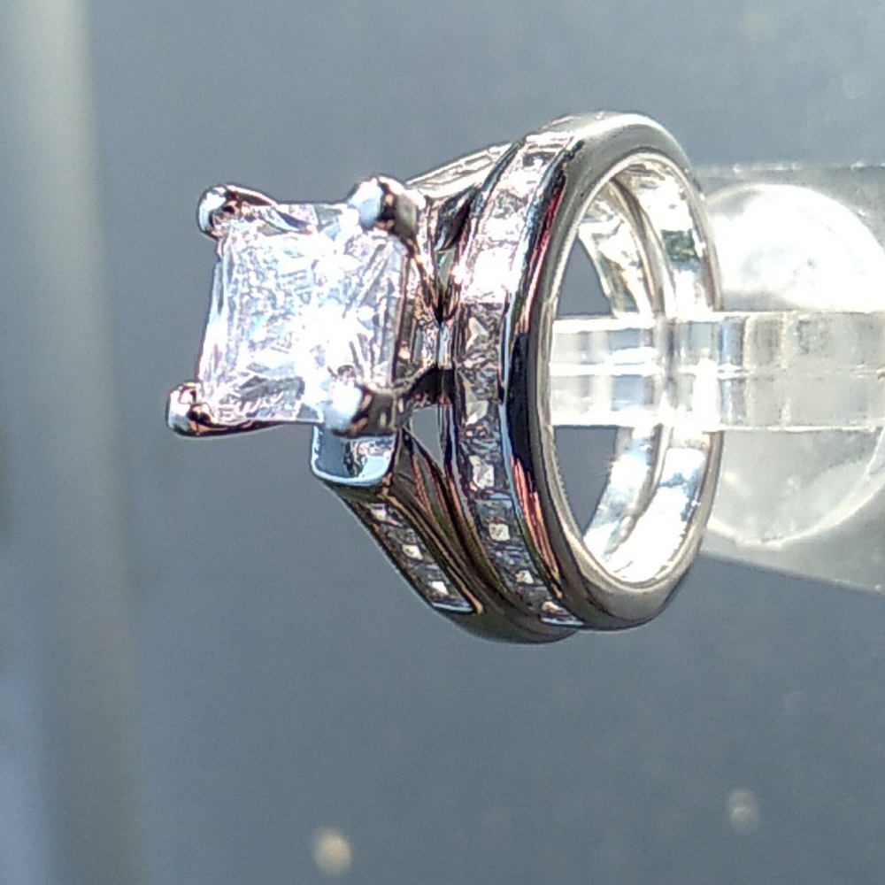 Princess cut cubic zirconia wedding set